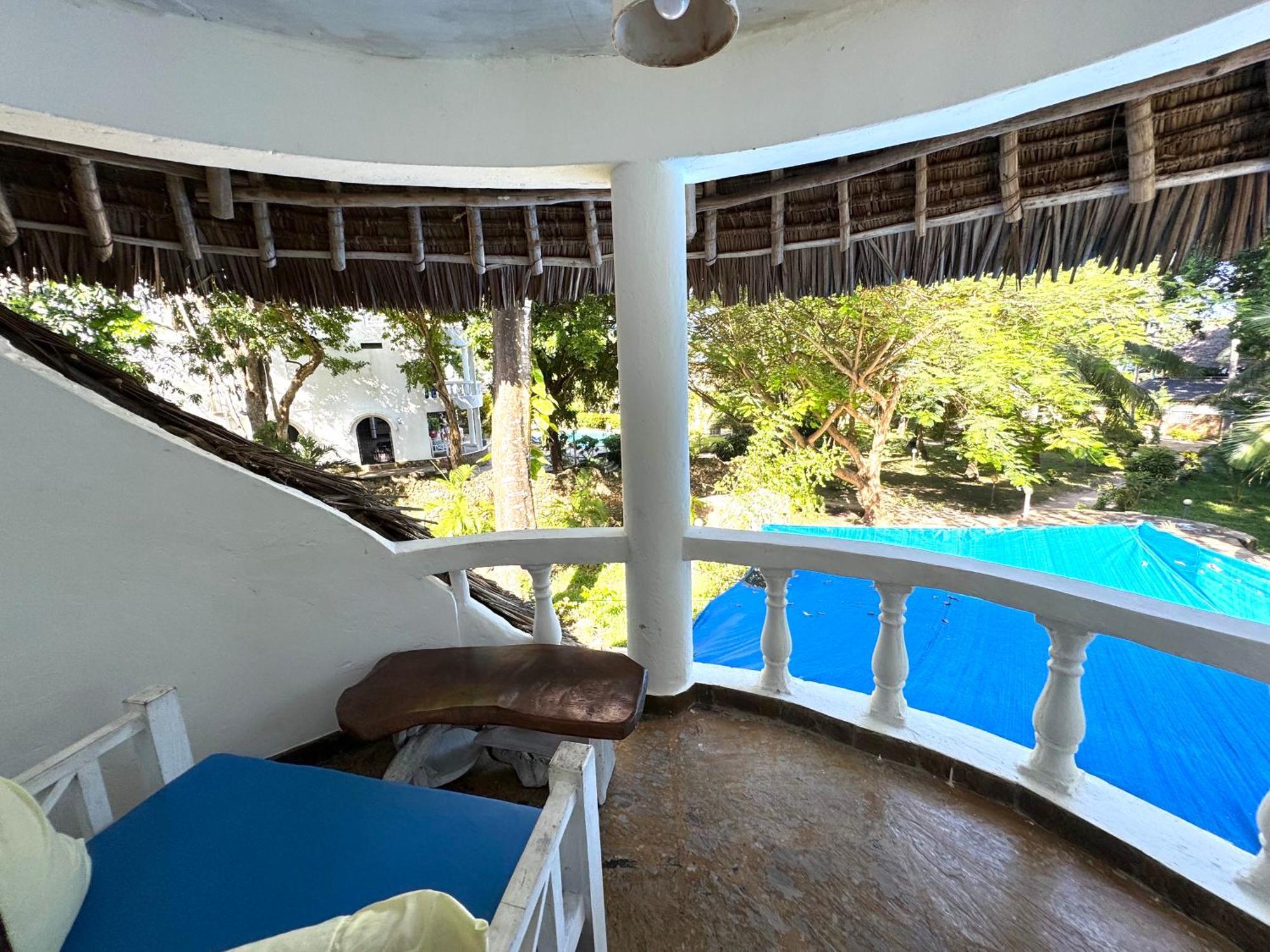 Soul Breeze Beach Resort شاطئ دياني المظهر الخارجي الصورة