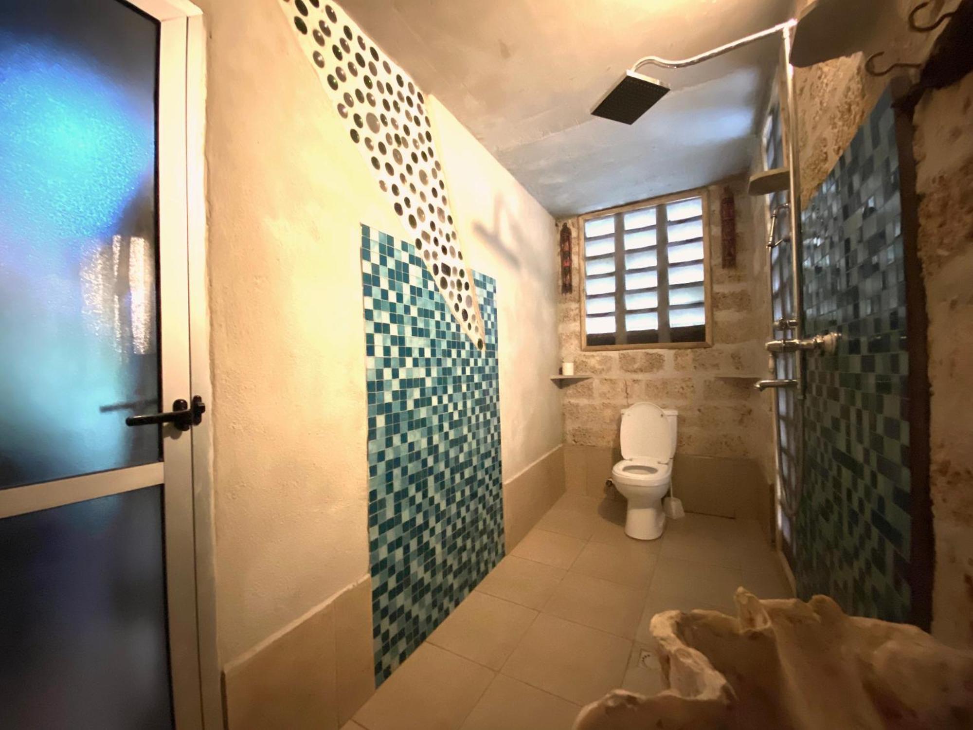 Soul Breeze Beach Resort شاطئ دياني الغرفة الصورة