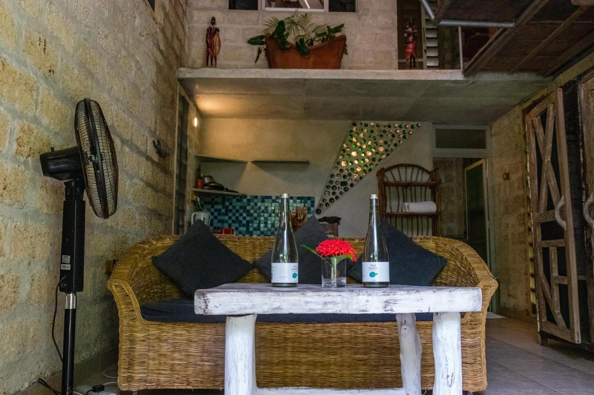 Soul Breeze Beach Resort شاطئ دياني الغرفة الصورة